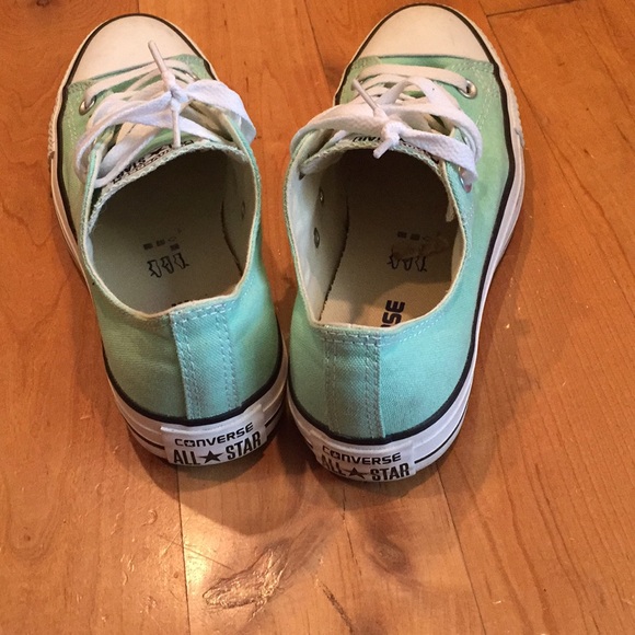 Shoes, converse - Picture 3 of 5